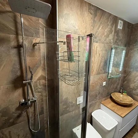Novostavba Zahradne Sady 2 Izbovy S Parkovanim Apartment